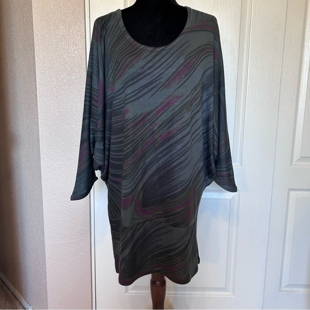 Go‎ Couture Gray Dolman 3/4 Sleeve Tunic Length Blouse Size Medium